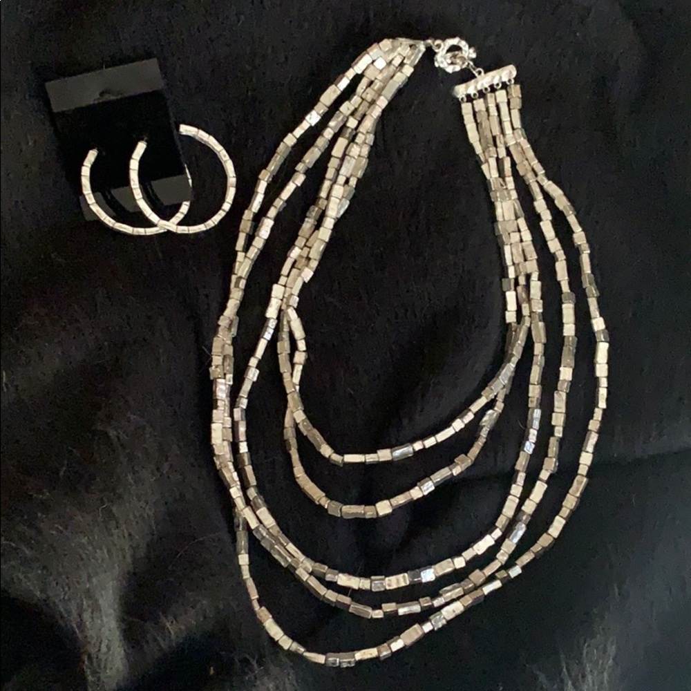 Silver layer necklace with matching earrings
